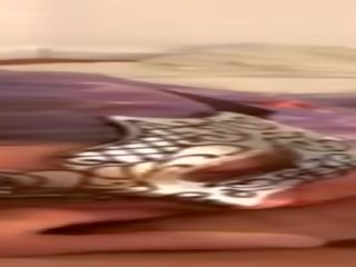 বিশাল সাদা peter স্তন্যপান & বিশাল cumshot&period; মুখোশ stays উপর এই সময় এবং সে carries উপর চোষা