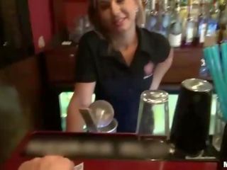 Bartender rihanna samuel pago para xxx vídeo