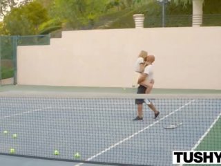 Tushy pierwszy analny na tenis student aubrey gwiazda